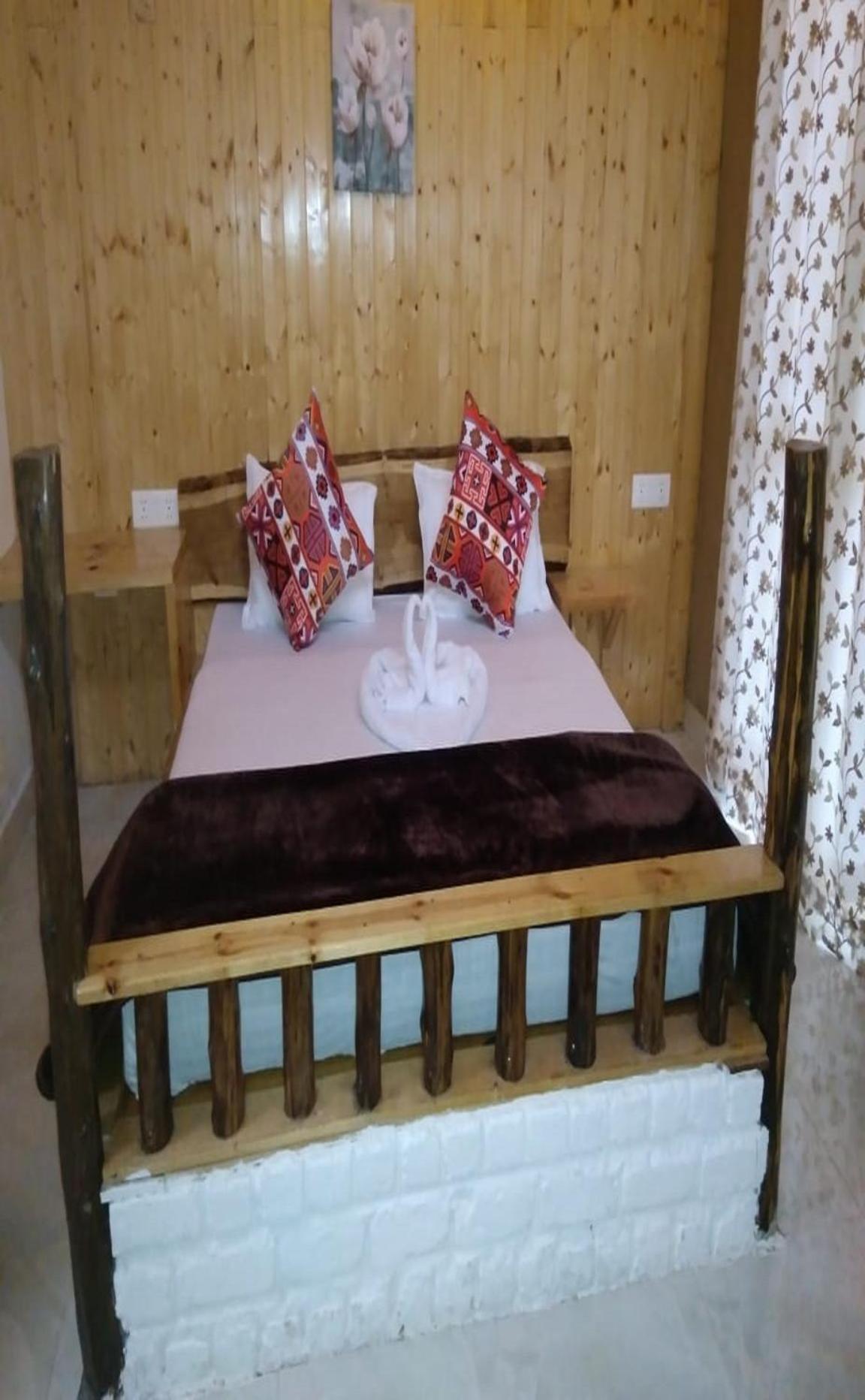 Offbeat Abodes - Tirthan Valley Banjār Exterior photo